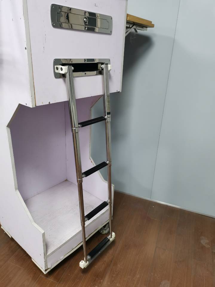 Concealed Box 4-step Ladder